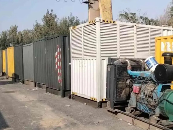 长垣200KW柴油发电机机组每小时油耗是多少？